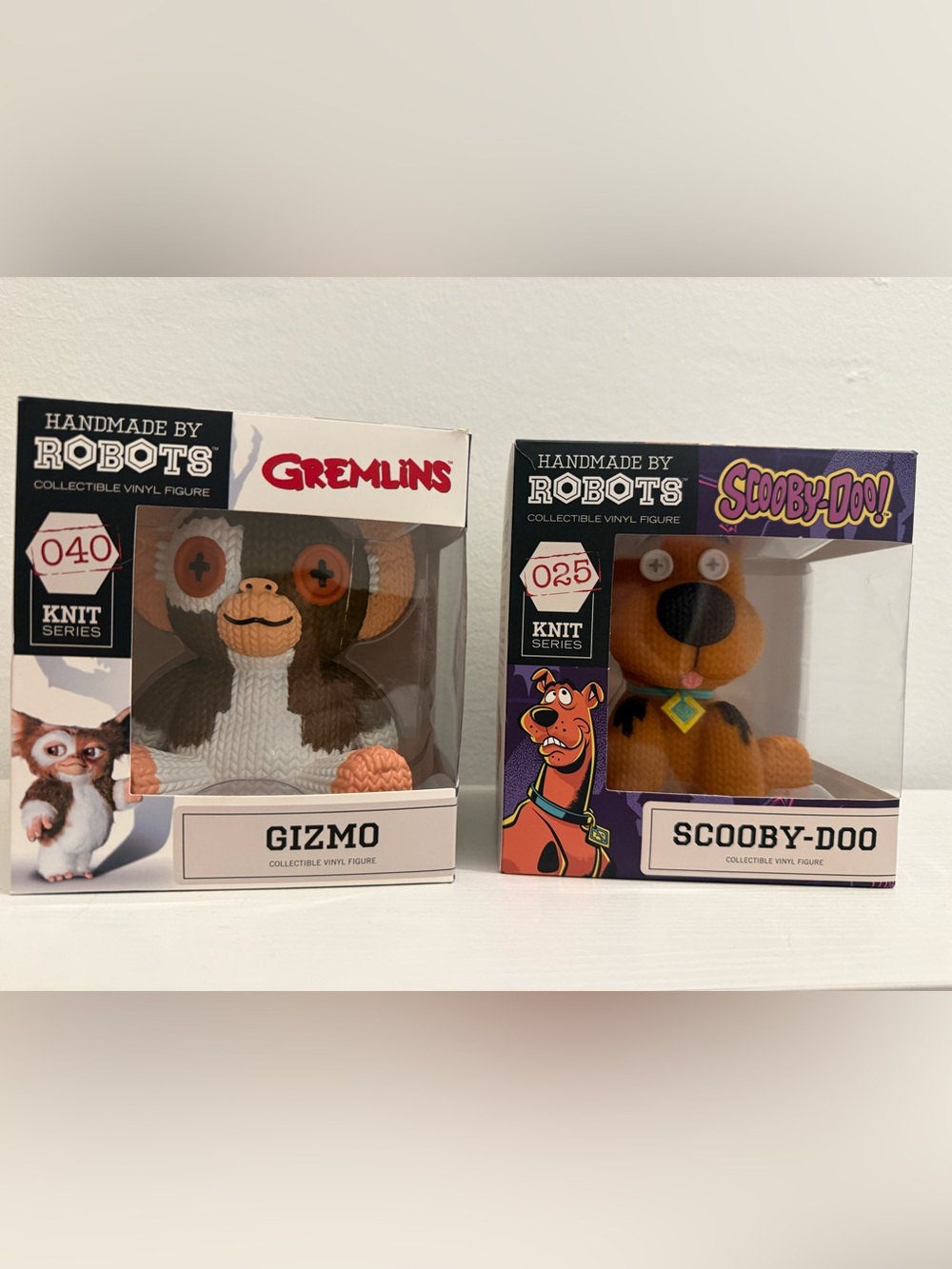 NWT Gremlins Gizmo and Scooby Doo Vinyl Figures